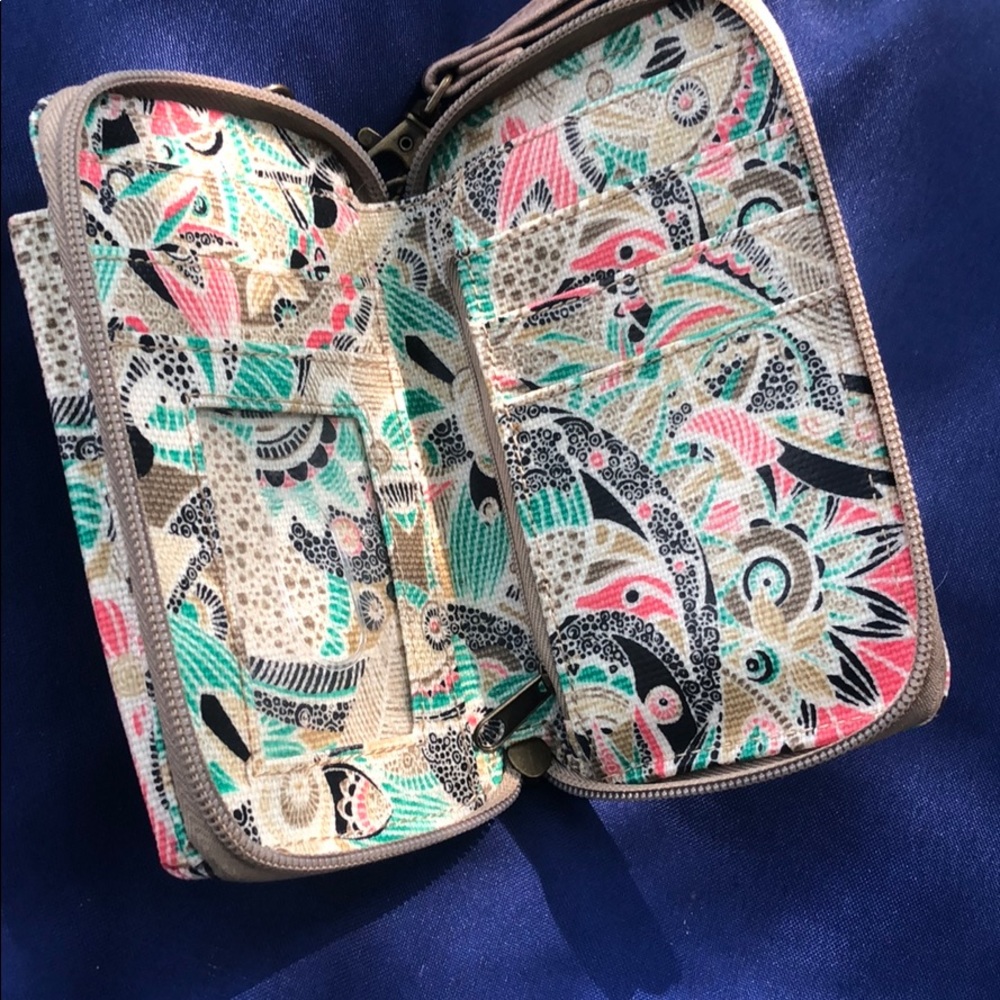Wristlet - Picture 3 of 3